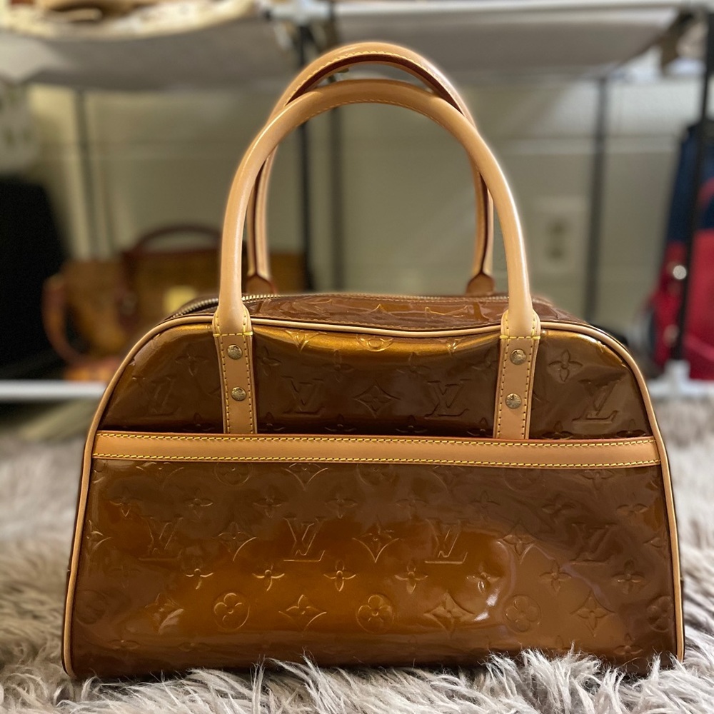 Louis Vuitton Vernis Handbag